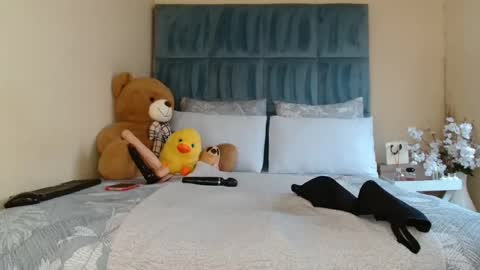 big_melons2001 online show from October 30, 9:55 am