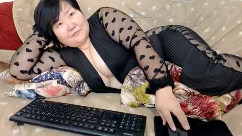 Kira online show from December 18, 12:43 pm