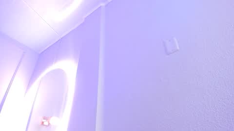   online show from December 22, 10:40 am