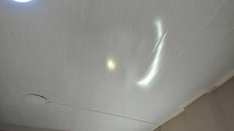   online show from January 6, 9:57 am