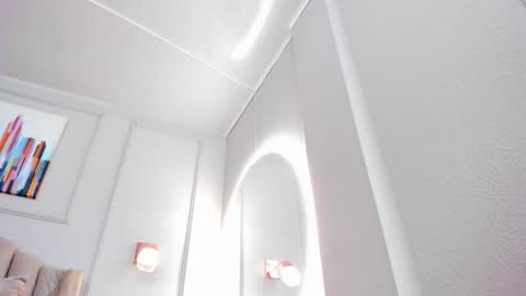   online show from February 21, 10:16 am