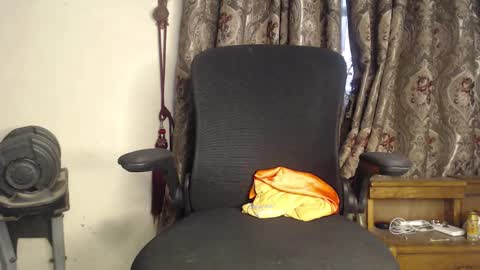 Lucy online show from December 3, 12:29 pm