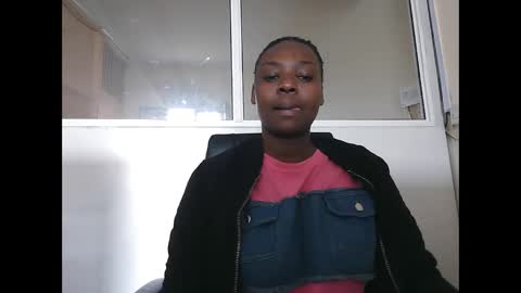 bigbumboobs98 online show from September 19, 7:40 am