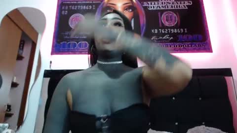 karenth soto online show from January 5, 12:42 am