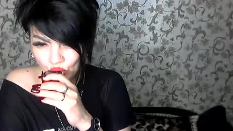 black_hot_01 online show from October 29, 10:34 pm