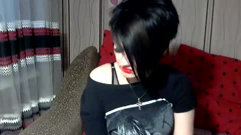 black_hot_01 online show from March 1, 6:46 am
