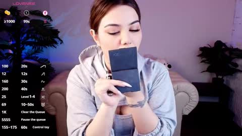 Mon Mon online show from February 8, 2:59 am