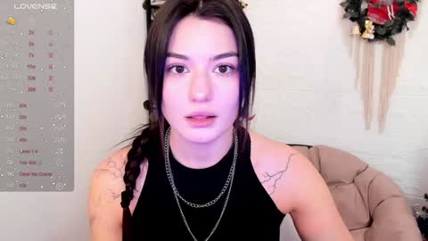 Mon Mon online show from December 22, 2:39 am