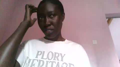 blackfairy01 online show from March 16, 7:56 am