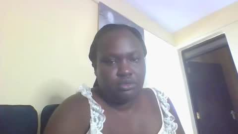 Snapshot of blackfairy2021 chatting on October 27, 8:43 am blackfairy2021 online show from October 27, 8:43 am