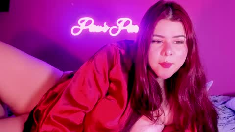 Pau online show from April 2, 11:57 pm