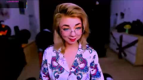 Nicole online show from October 24, 3:02 am