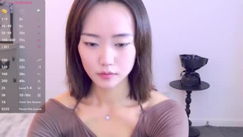 YoYo online show from November 27, 7:00 am