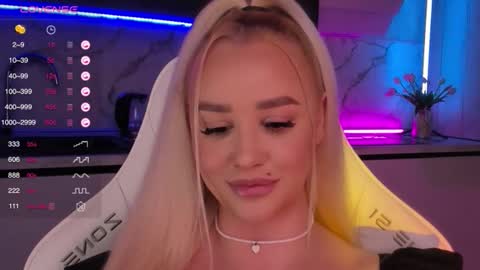 Lana online show from October 26, 8:21 am