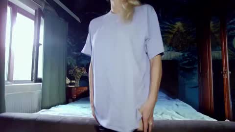 blonde4pasion online show from September 14, 4:05 pm