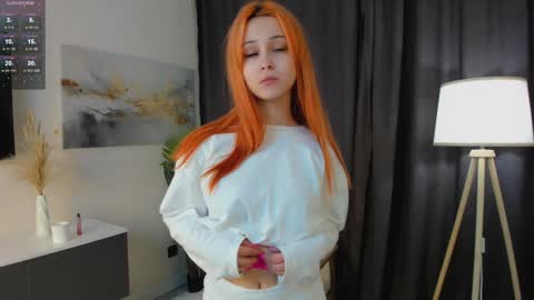 Day Kate and Mary Night Britney online show from December 19, 1:18 pm