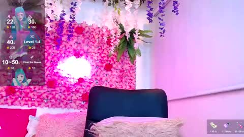 blonde_squirt_ online show from March 8, 7:02 am