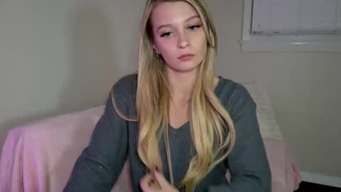 Blonde Stella online show from November 12, 12:52 am