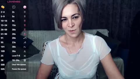 Lola online show from December 12, 8:32 pm