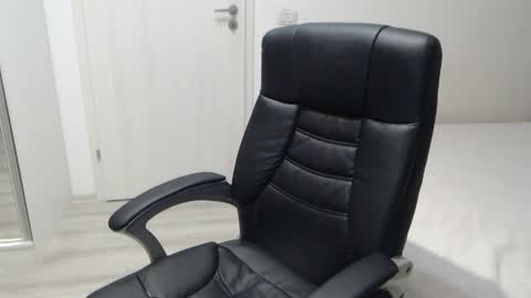 Juliet online show from March 28, 4:39 pm