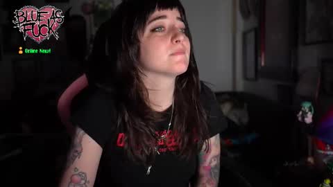 Blue online show from December 20, 3:32 am