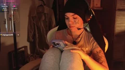 Blue online show from March 9, 6:39 am