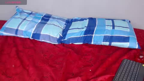 Violette 3 online show from December 19, 5:29 pm