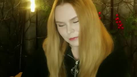 blushing_star online show from January 8, 4:00 pm