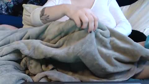 Bo Cow online show from December 23, 6:16 pm