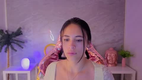 Bonnie  online show from April 24, 1:14 pm