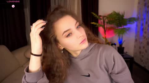 Grace online show from December 25, 6:09 am