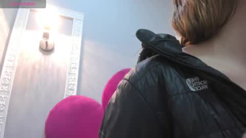 Bonnie online show from April 20, 1:58 pm