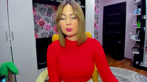 Mira online show from December 24, 7:33 pm