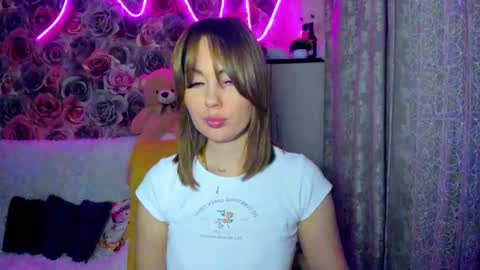 Mira online show from February 7, 8:20 pm