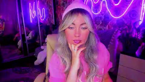 Mira online show from October 17, 8:56 pm