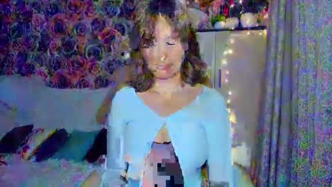 Mira online show from January 4, 7:23 pm