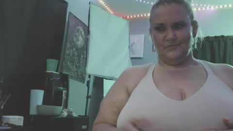 Ashlie Haines online show from August 6, 8:54 am