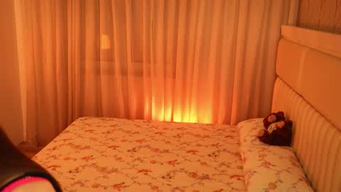 boootyfrytti online show from March 21, 8:14 pm