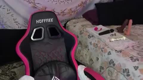 BossMom online show from November 6, 11:10 pm