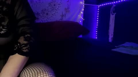 BossMom online show from December 8, 5:29 am