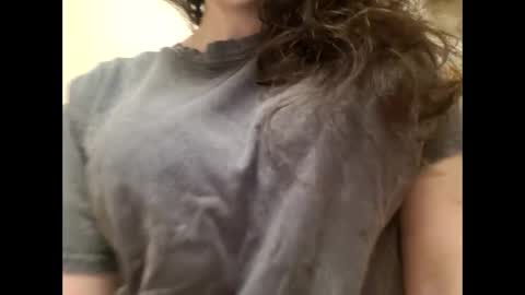 Snapshot of bouncyqueenmajesty chatting on October 8, 6:01 pm Bouncy Queen Majesty online show from October 8, 6:01 pm