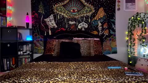 Puddin online show from December 16, 6:53 am