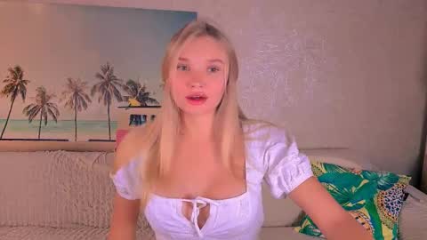 BoysLoveBlondee online show from October 17, 9:23 am