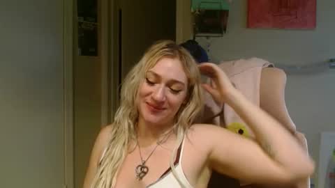 i am a naughty jedi knight online show from April 13, 1:56 pm