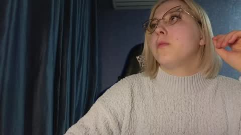 Belle  online show from March 30, 5:34 pm