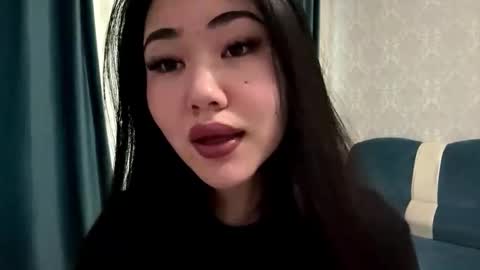 Aypril   online show from November 14, 11:10 am