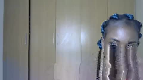 brat_bubble online show from December 31, 3:42 pm