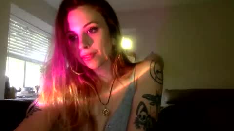 Mimi Noire online show from June 5, 12:15 am