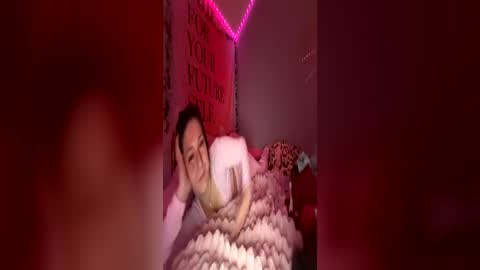 brattyvalentine online show from June 19, 4:06 am