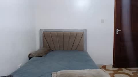 Snapshot of breasticles_msh chatting on January 14, 8:20 am sweet Meri online show from January 14, 8:20 am